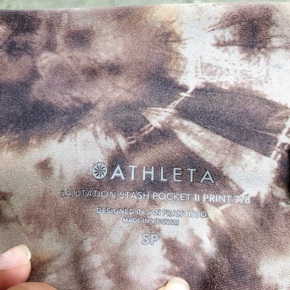 Athleta Salutation Stash Pocket II 7/8 Leggings in Calypso Neutral - Picture 5 of 7